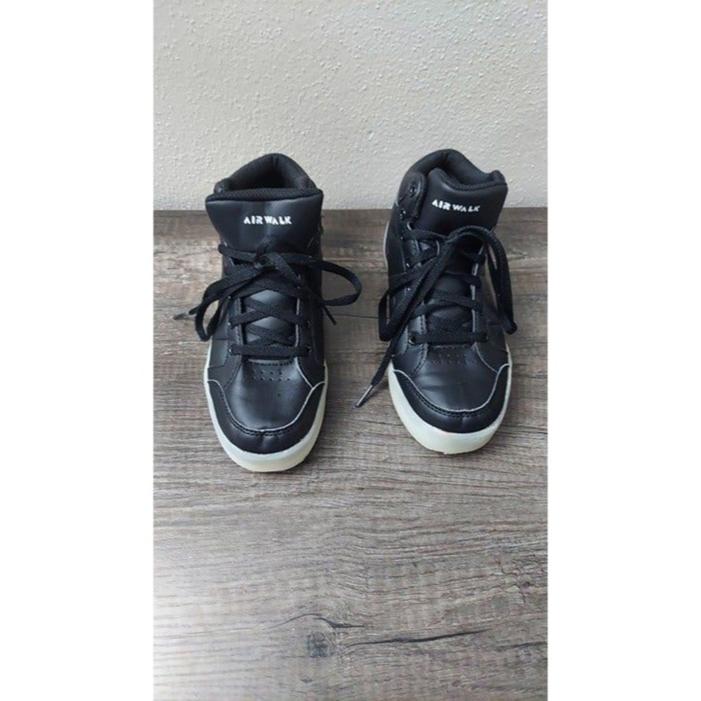 Airwalk Light Up Black Lace Up Casual Sneakers US Youth Size 1 172940 Works!